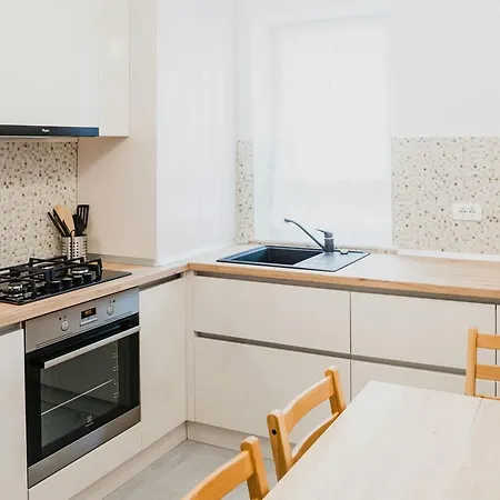 4tourists Apartment *